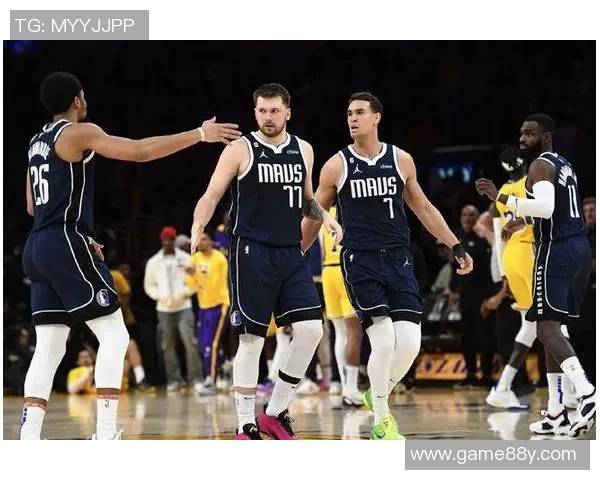 四连败!西部第13!双核行将衰落,调配一群老弱病残,提早重建吧